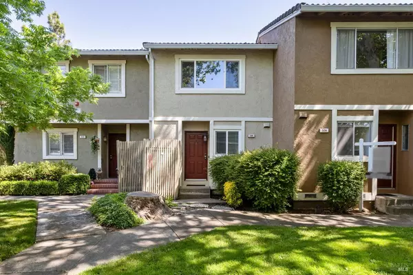 524 Santa Alicia DR, Rohnert Park, CA 94928