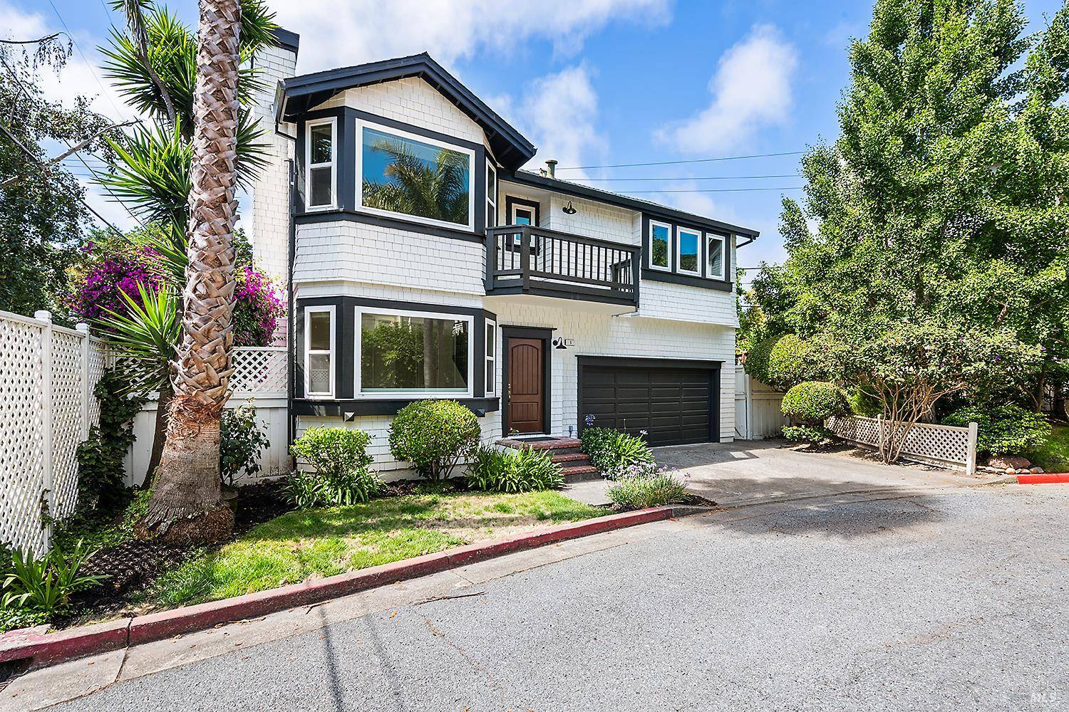 1 Courtney LN, Mill Valley, CA 94941