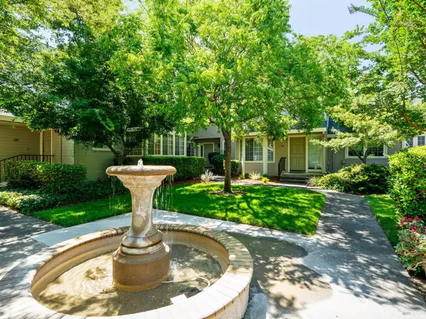 125 Valley Club CIR, Napa, CA 94558