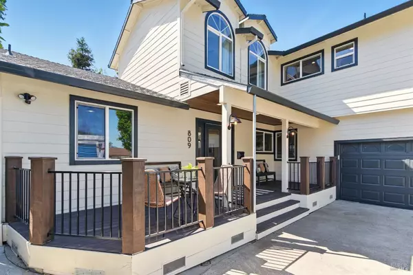 809 Paula LN, Petaluma, CA 94952