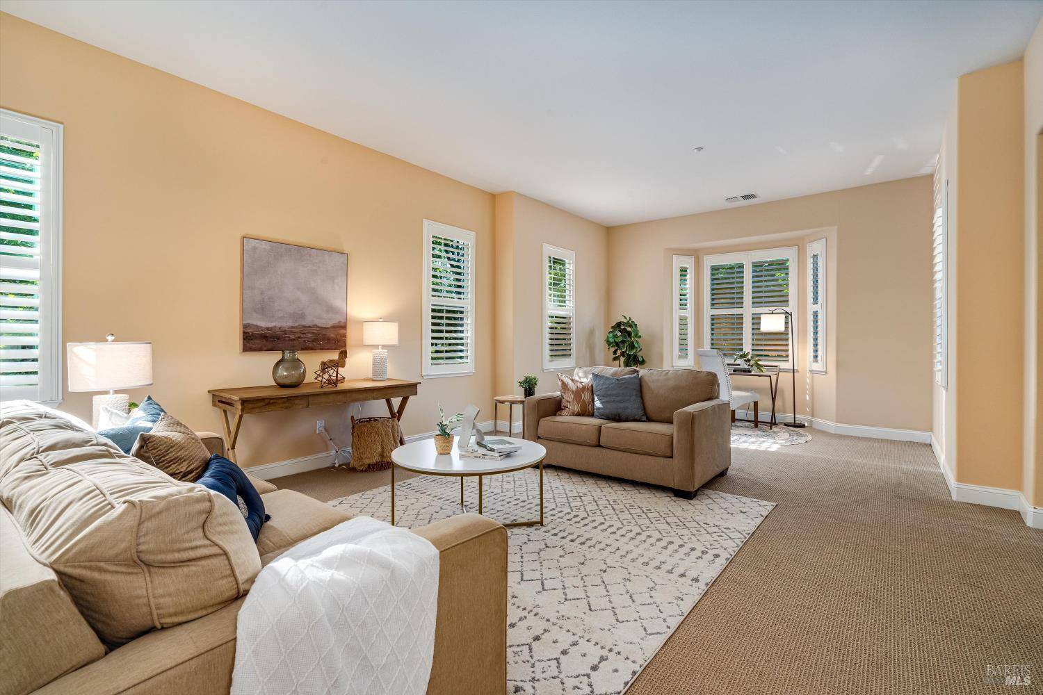 Sonoma, CA 95476,412 Saunders DR