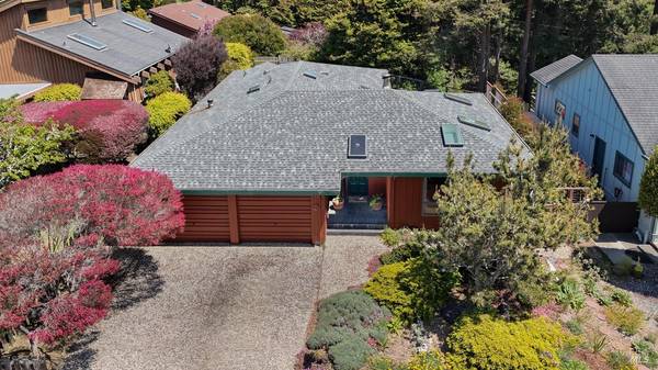 170 Ebbing WAY, Fort Bragg, CA 95437