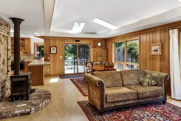 Fort Bragg, CA 95437,170 Ebbing WAY
