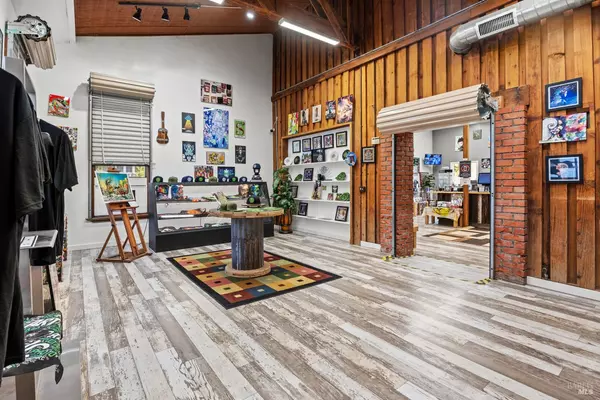 Hopland, CA 95449,13325 S Highway 101