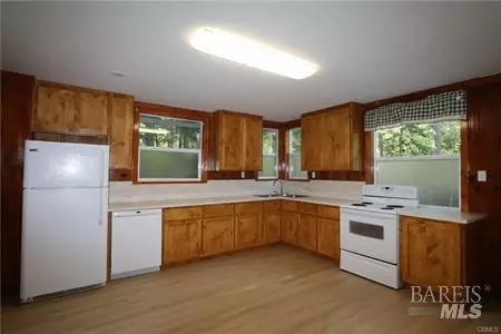 Loch Lomond, CA 95461,10466 Redwood RD