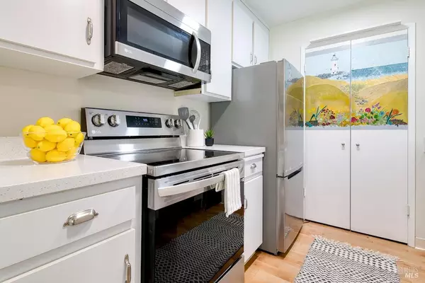 Novato, CA 94947,52 Margarita TER