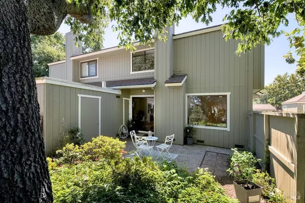 52 Margarita TER, Novato, CA 94947