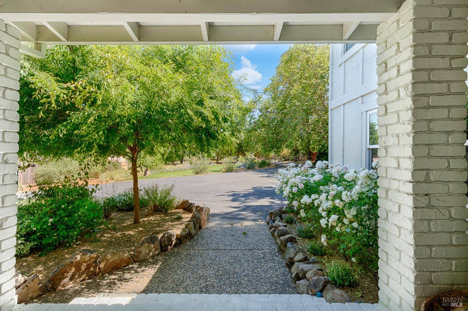 Sebastopol, CA 95472,7170 Lynch RD