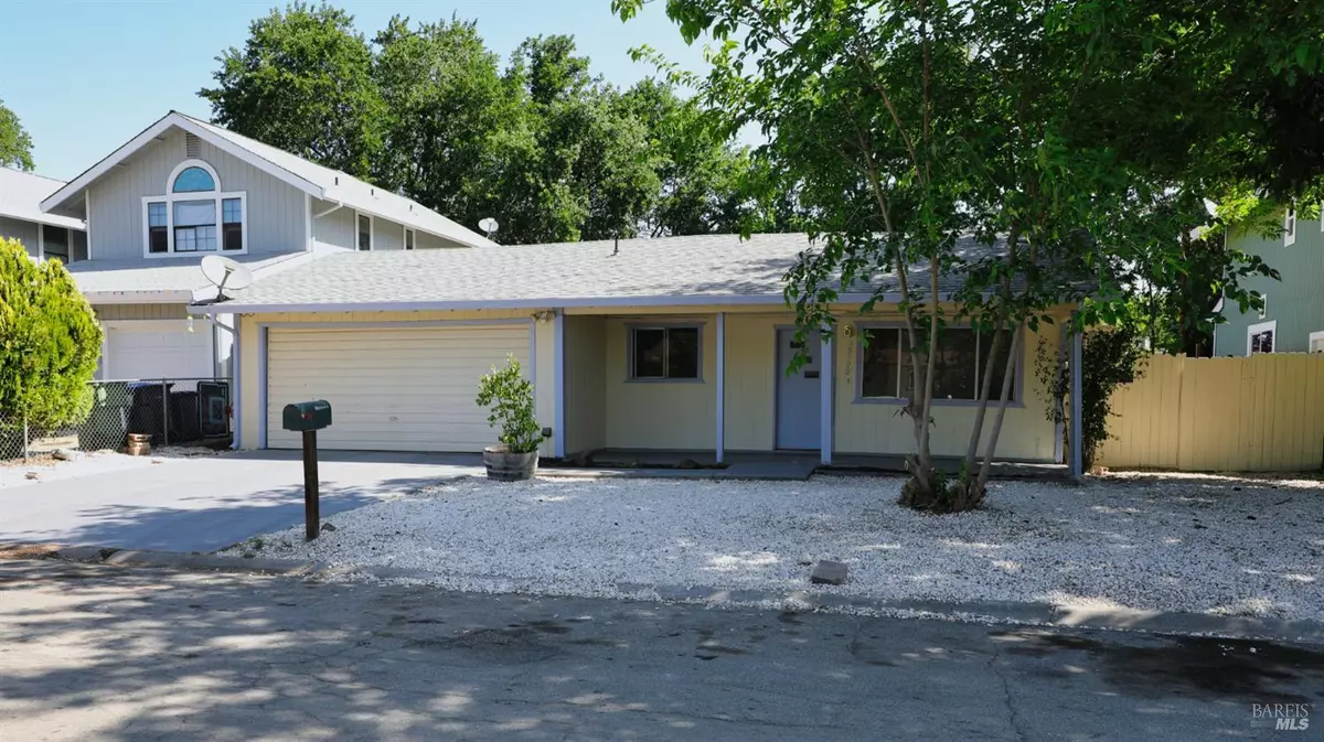 Clearlake, CA 95422,15190 Highlands HBR