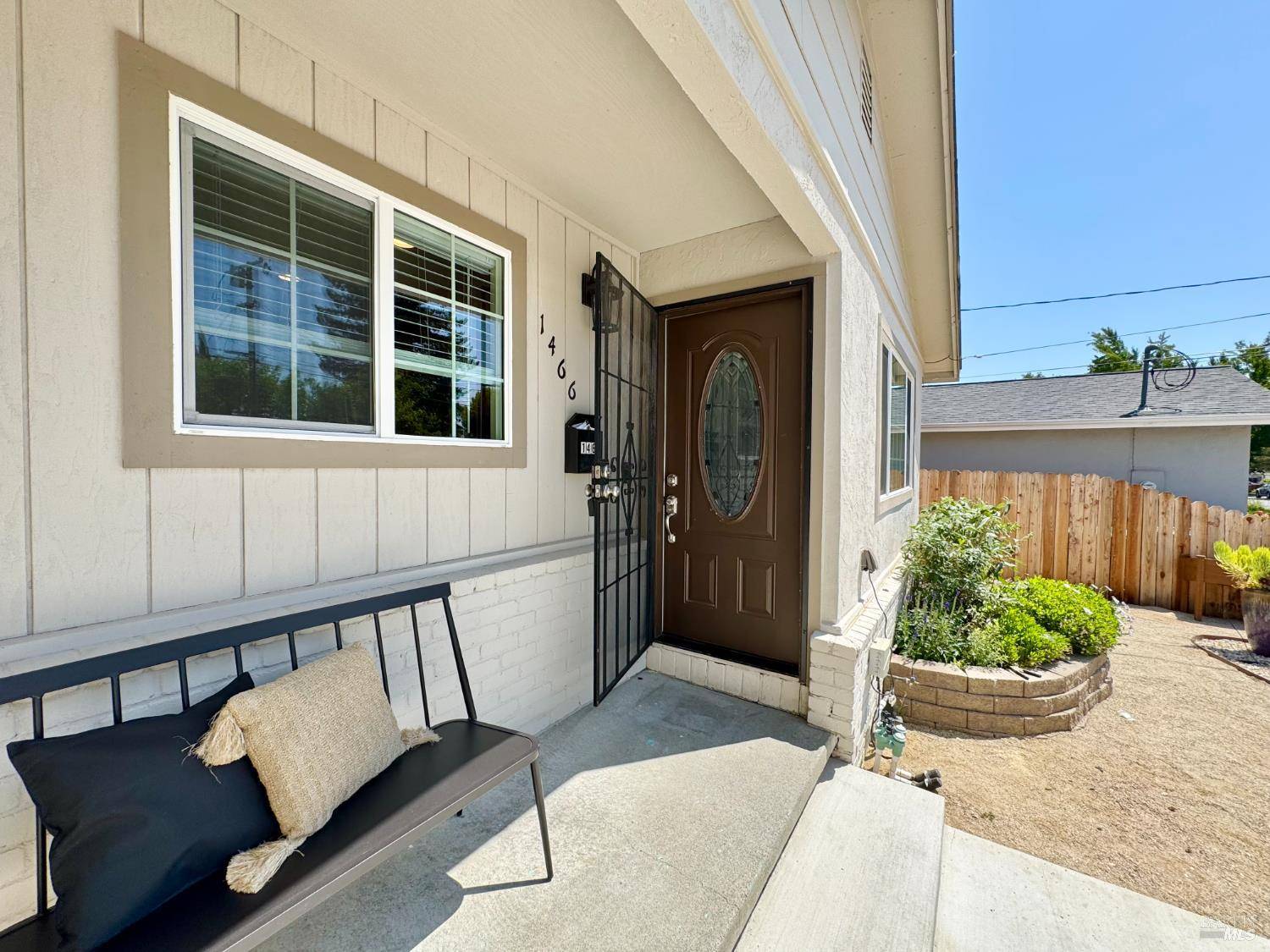 Napa, CA 94558,1466 Sheridan DR
