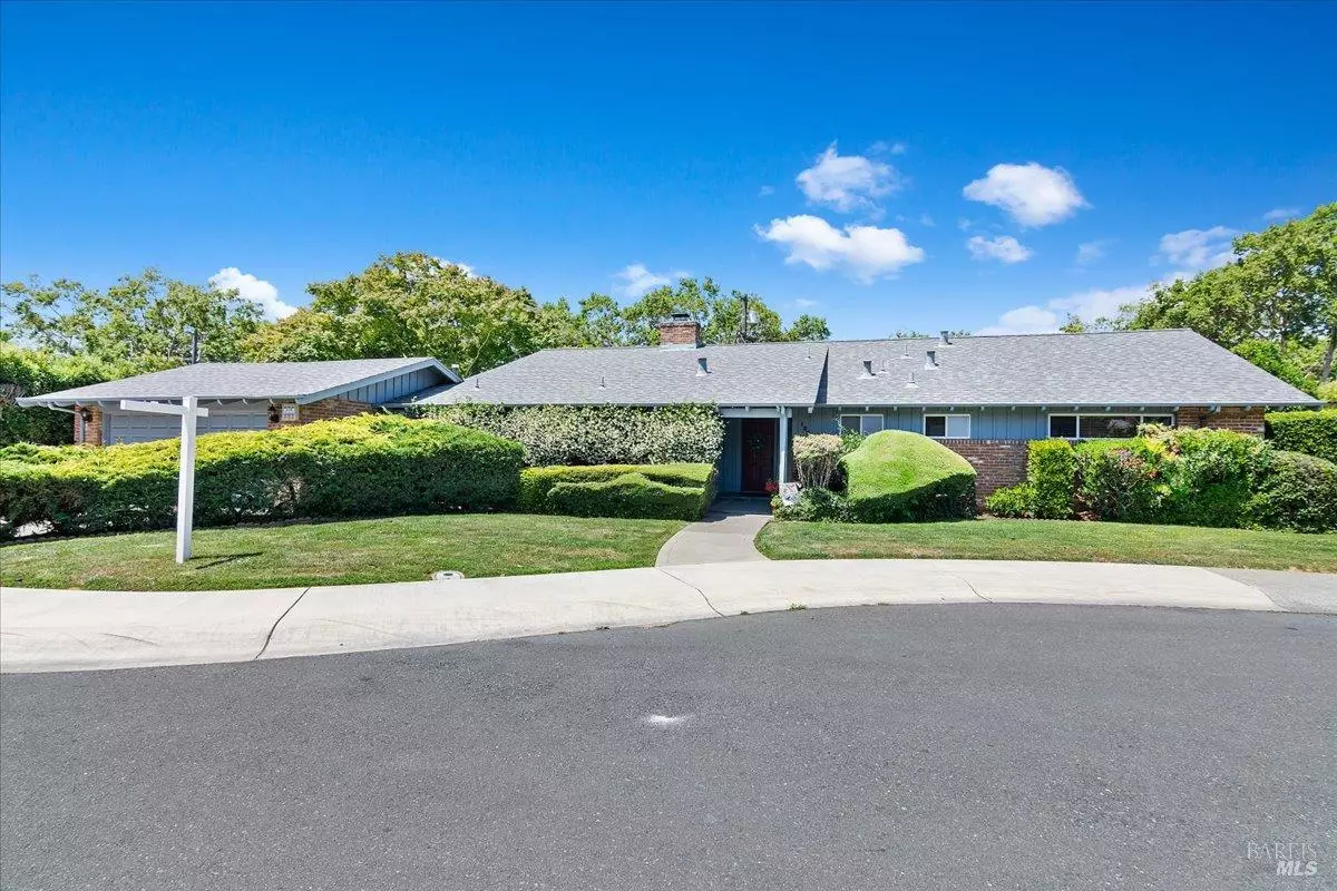 Vallejo, CA 94590,125 Combs LN