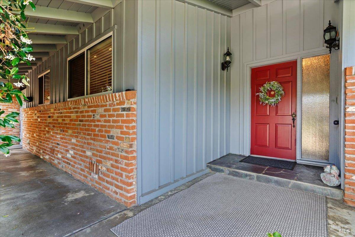 Vallejo, CA 94590,125 Combs LN