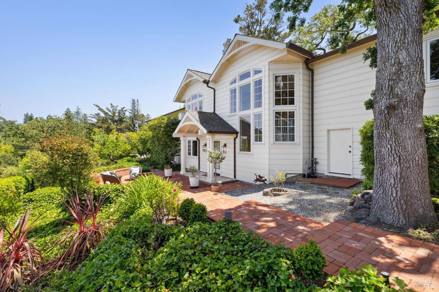 Kentfield, CA 94904,37 Rancheria RD