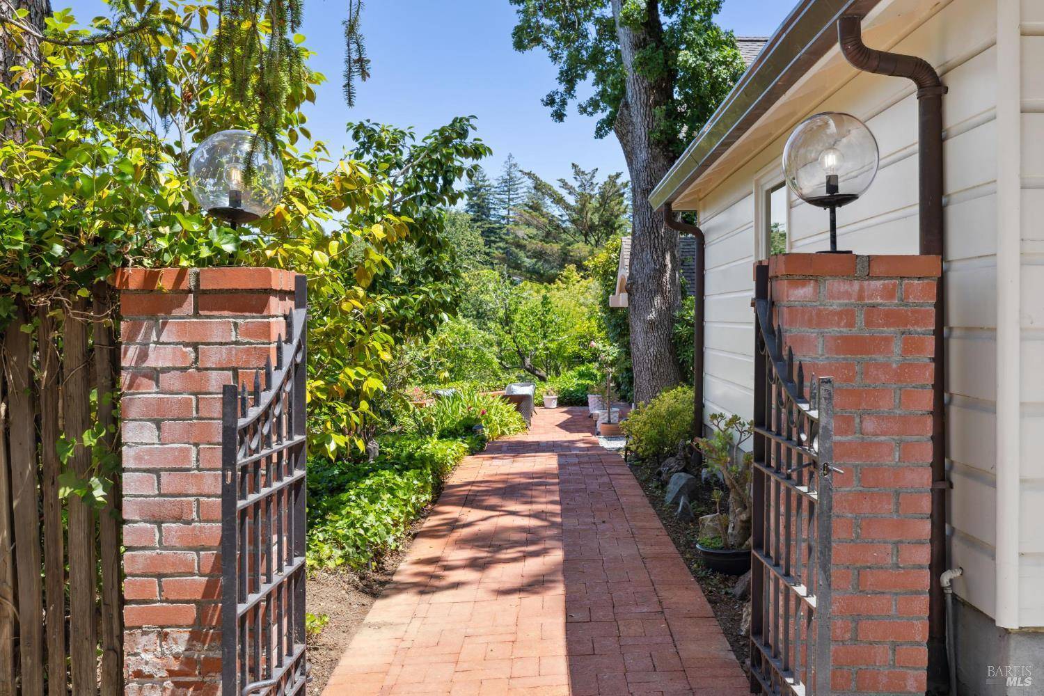 Kentfield, CA 94904,37 Rancheria RD