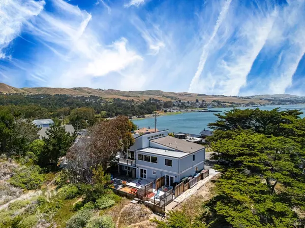 1846 Whaleship RD, Bodega Bay, CA 94923