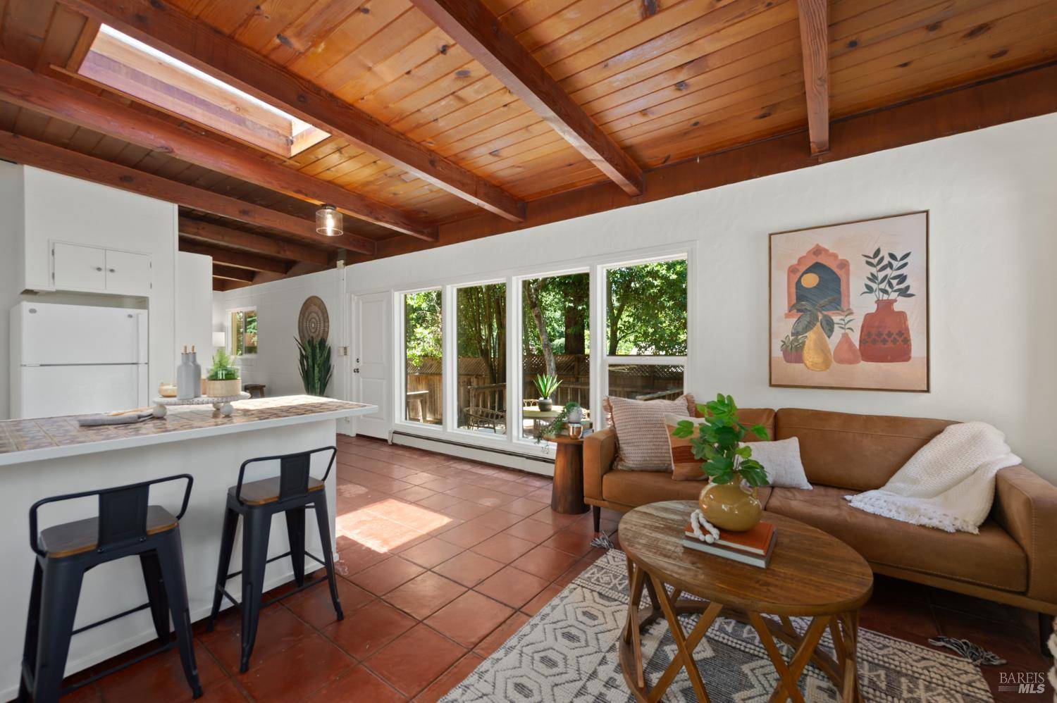 Santa Rosa, CA 95404,4640 Montecito AVE