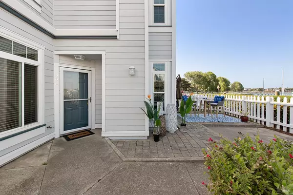 Richmond, CA 94804,306 Commodore DR