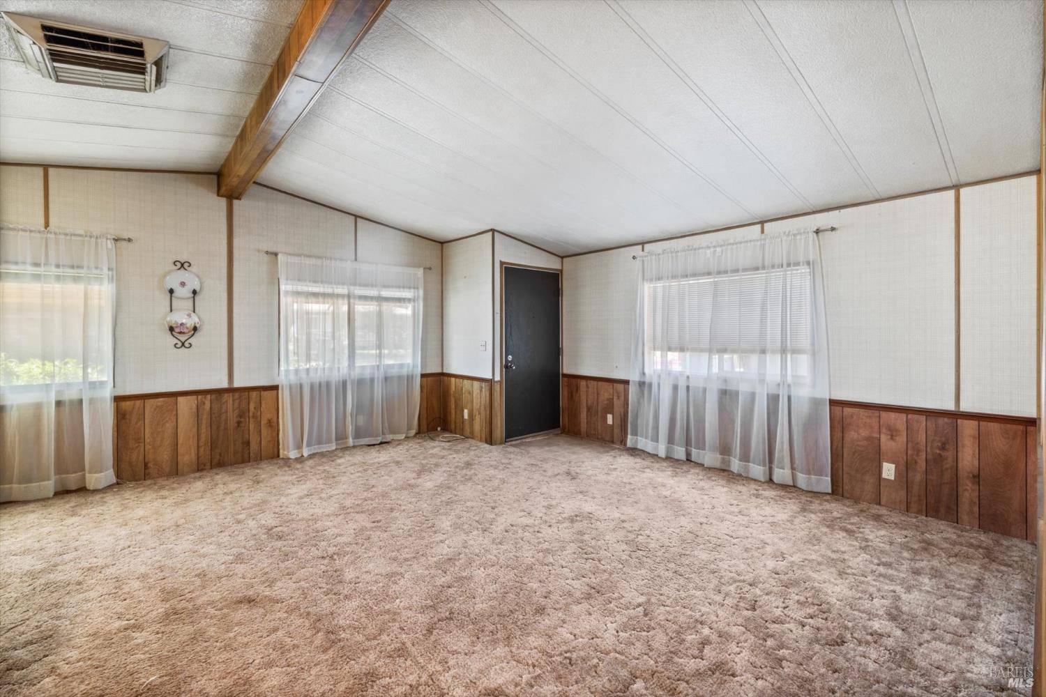 Clearlake, CA 95422,14854 Saroni Pkwy