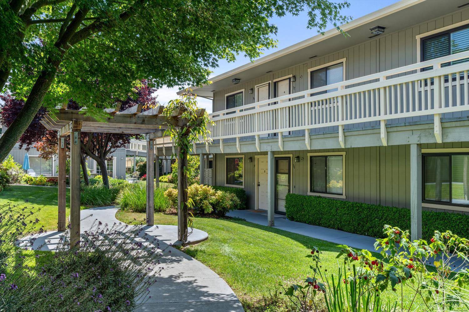 Petaluma, CA 94952,720 Petaluma BLVD 35 S