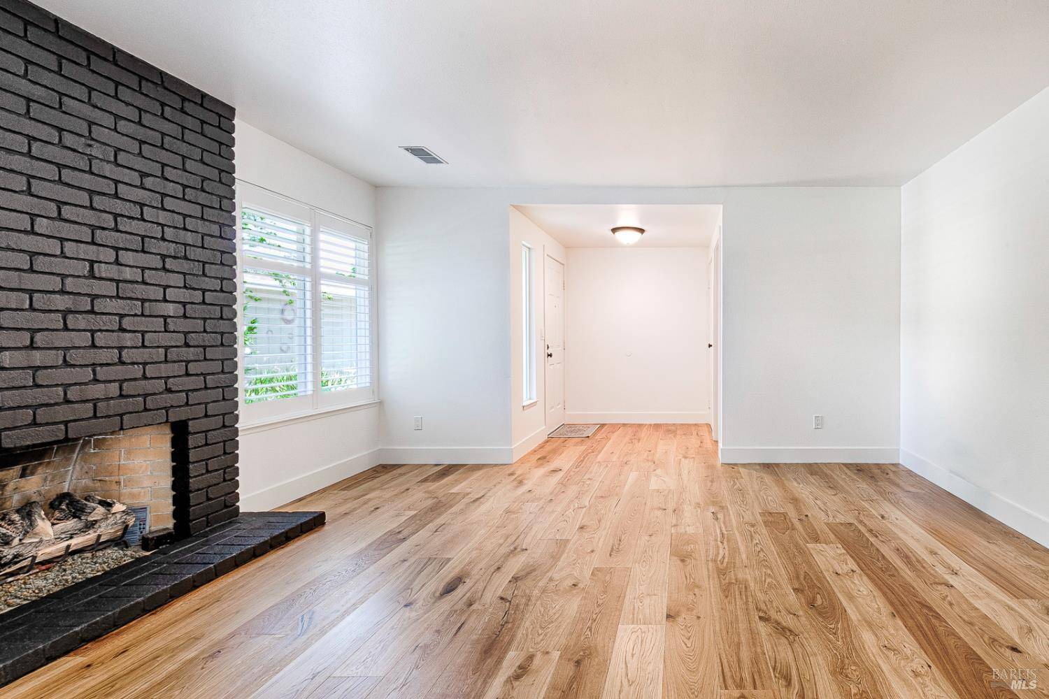 Santa Rosa, CA 95409,7411 Oakmont DR