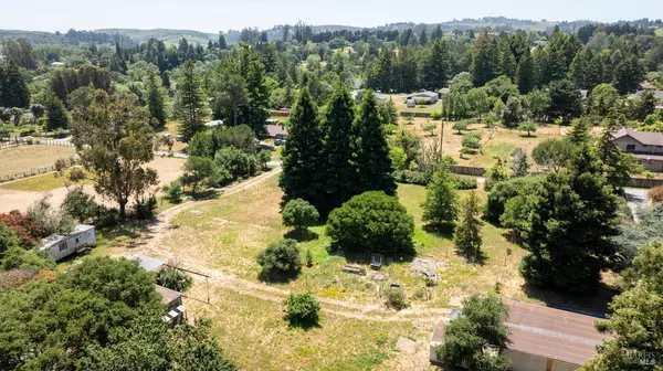 Sebastopol, CA 95472,1415 Schaeffer RD