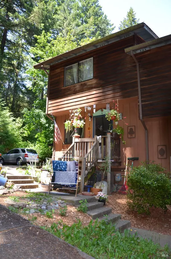 Willits, CA 95490,25234 Robinson RD