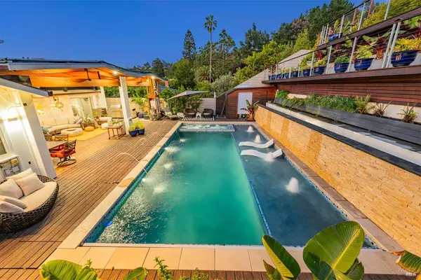 352 Riviera DR, San Rafael, CA 94901