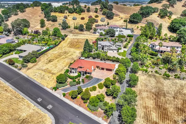Vacaville, CA 95688,6021 N Vine ST