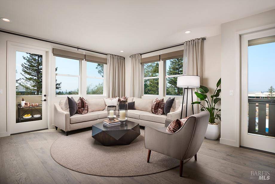 Santa Rosa, CA 95403,659 Semillon LN