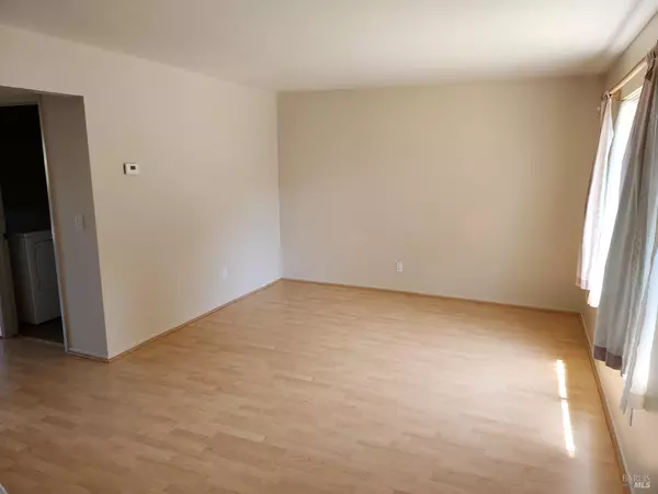 Santa Rosa, CA 95409,5015 Charmian DR