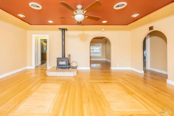 Ukiah, CA 95482,165 Luce AVE
