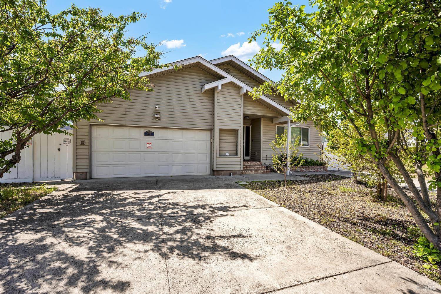 Clearlake Oaks, CA 95423,13201 Keys BLVD