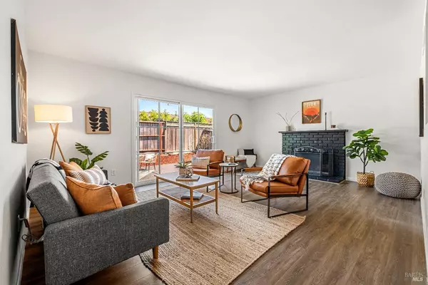 Petaluma, CA 94954,1282 Pacific AVE