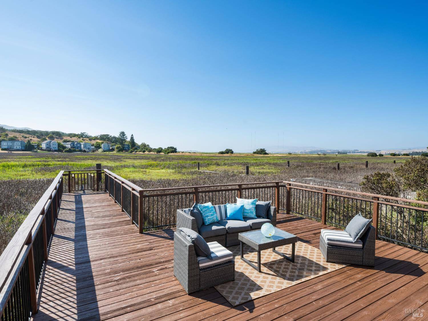 Novato, CA 94945,640 Santana RD