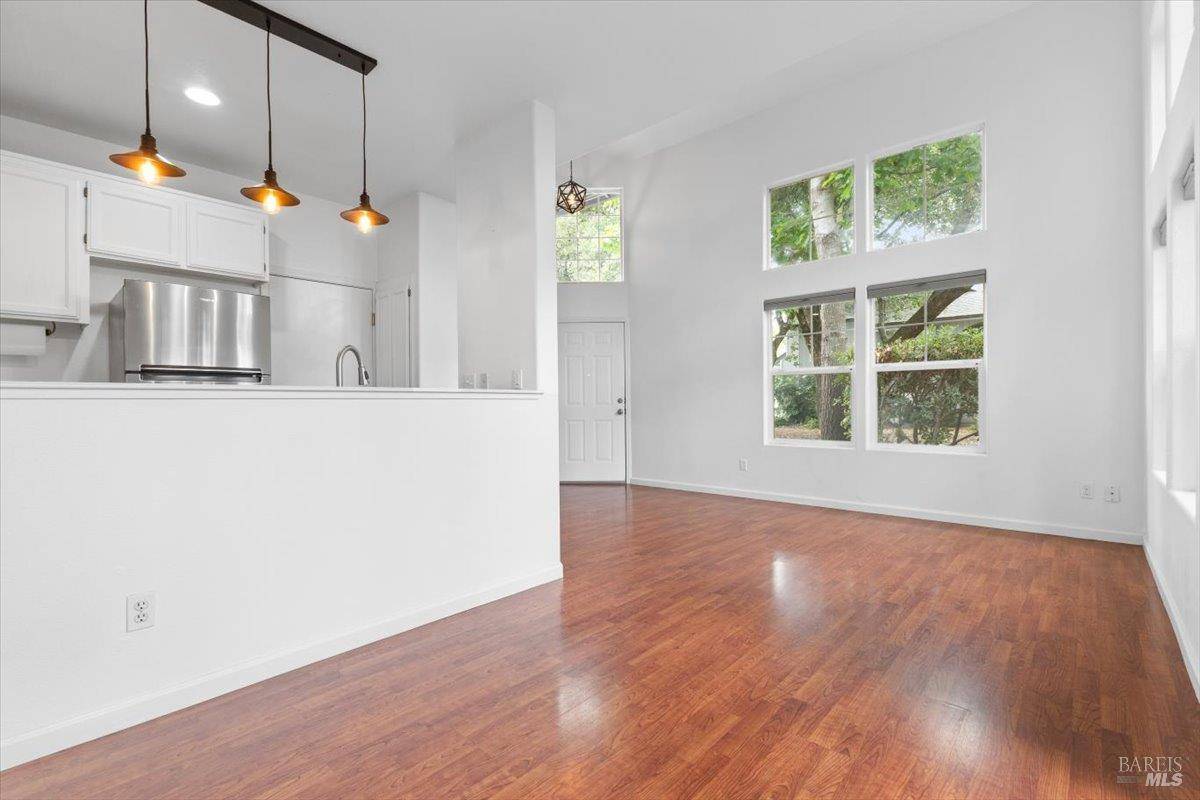 Santa Rosa, CA 95403,1623 Pinebrook PL