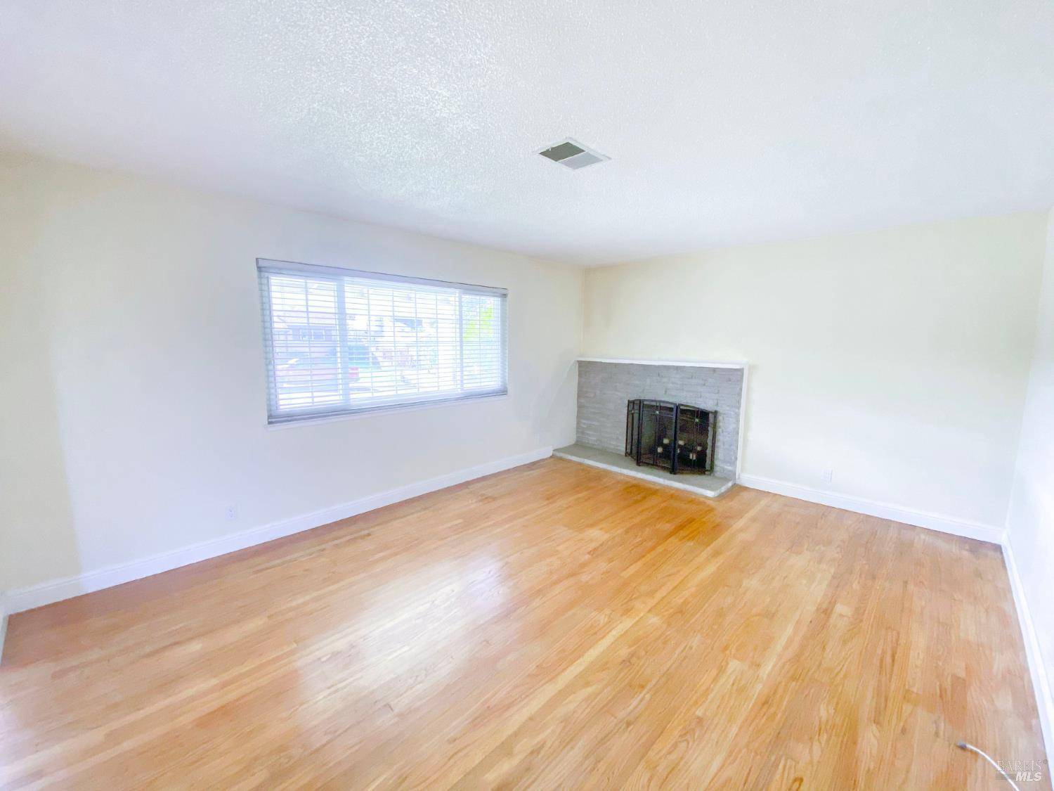 San Pablo, CA 94806,2127 Birch CT