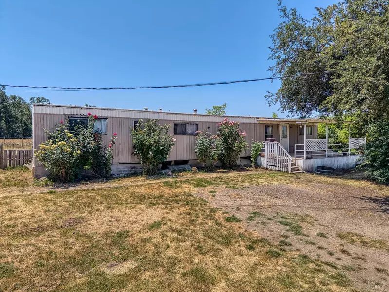 9705 E Side Potter Valley RD, Potter Valley, CA 95469
