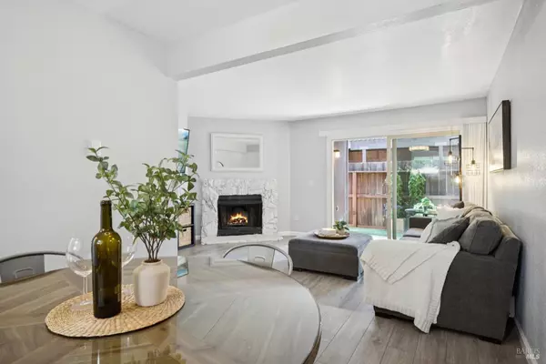 1607 Parkway DR,  Rohnert Park,  CA 94928