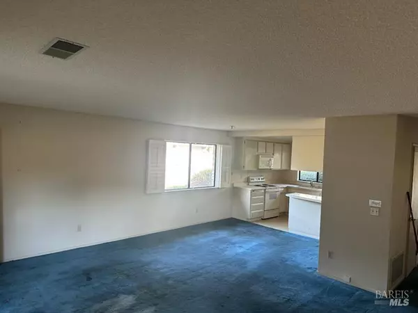 Santa Rosa, CA 95409,339 Twin Lakes DR