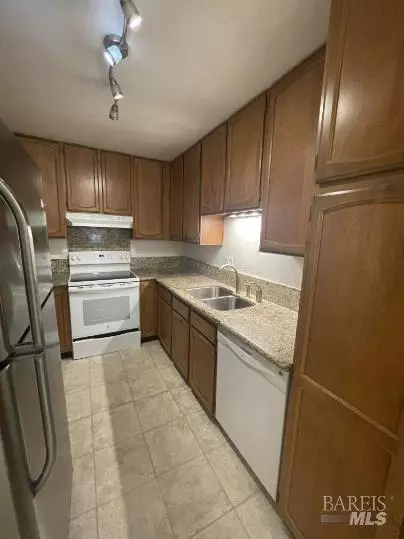 Rohnert Park, CA 94928,38 Freedom PL