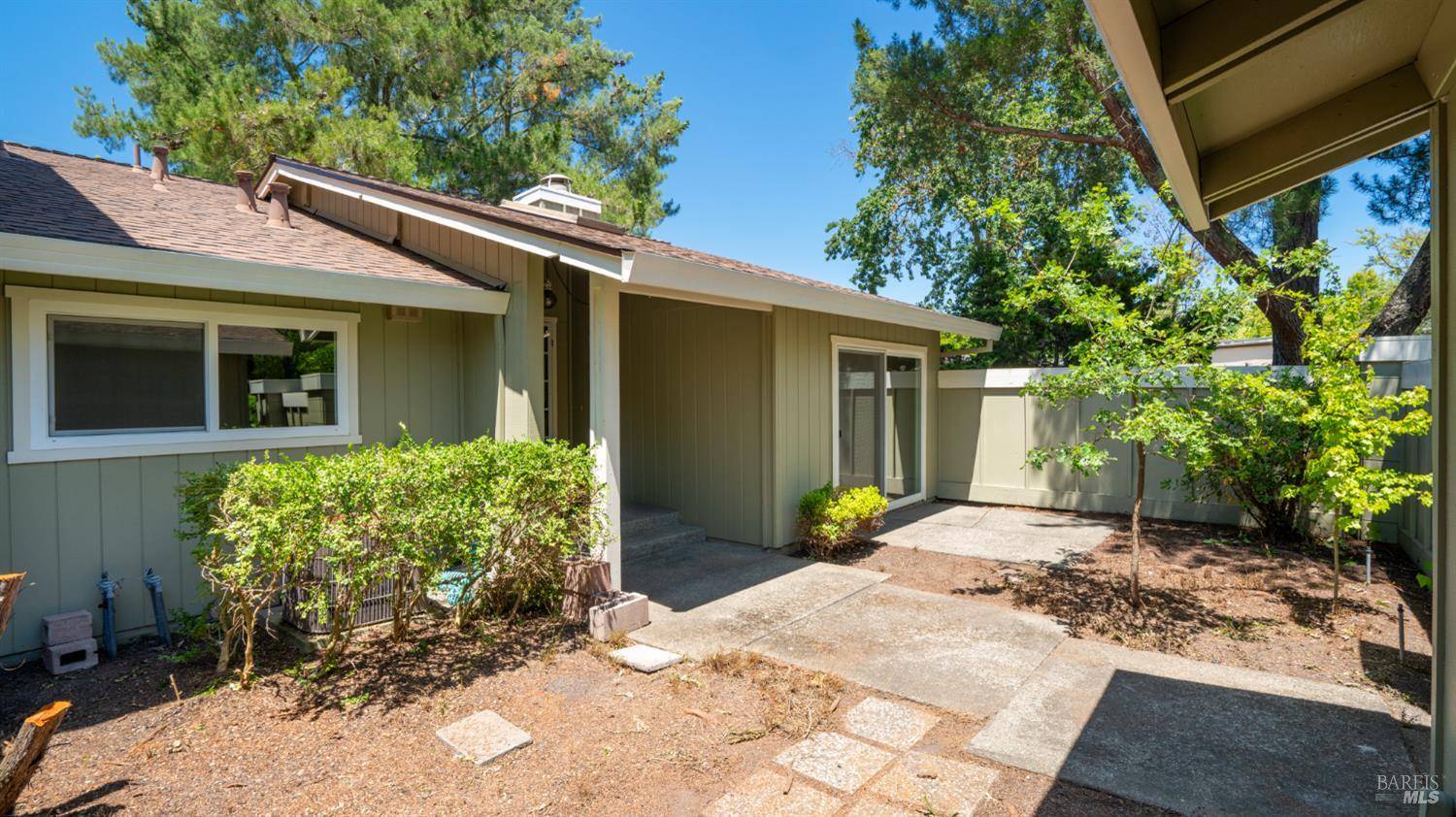 Santa Rosa, CA 95405,1824 Arroyo Sierra CT