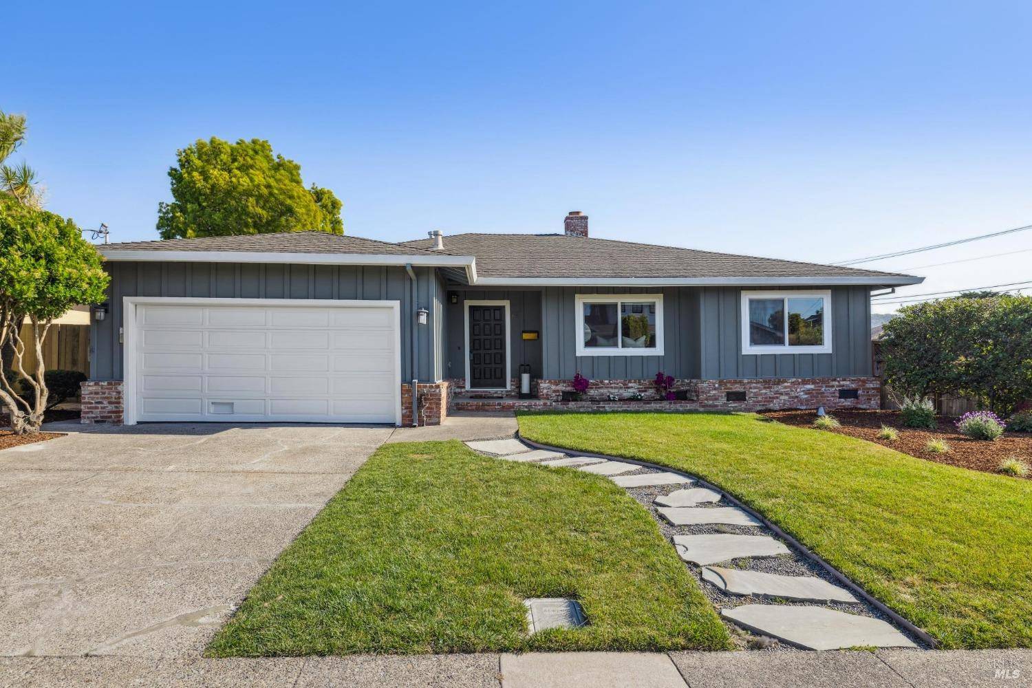 Corte Madera, CA 94925,16 Tradewind Passage