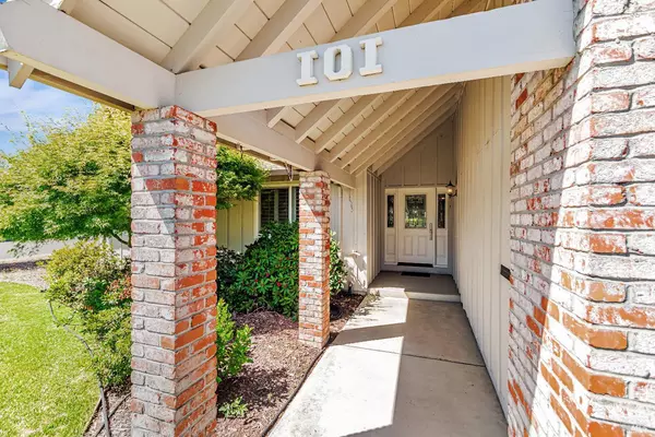 Santa Rosa, CA 95409,101 Valley Lakes DR