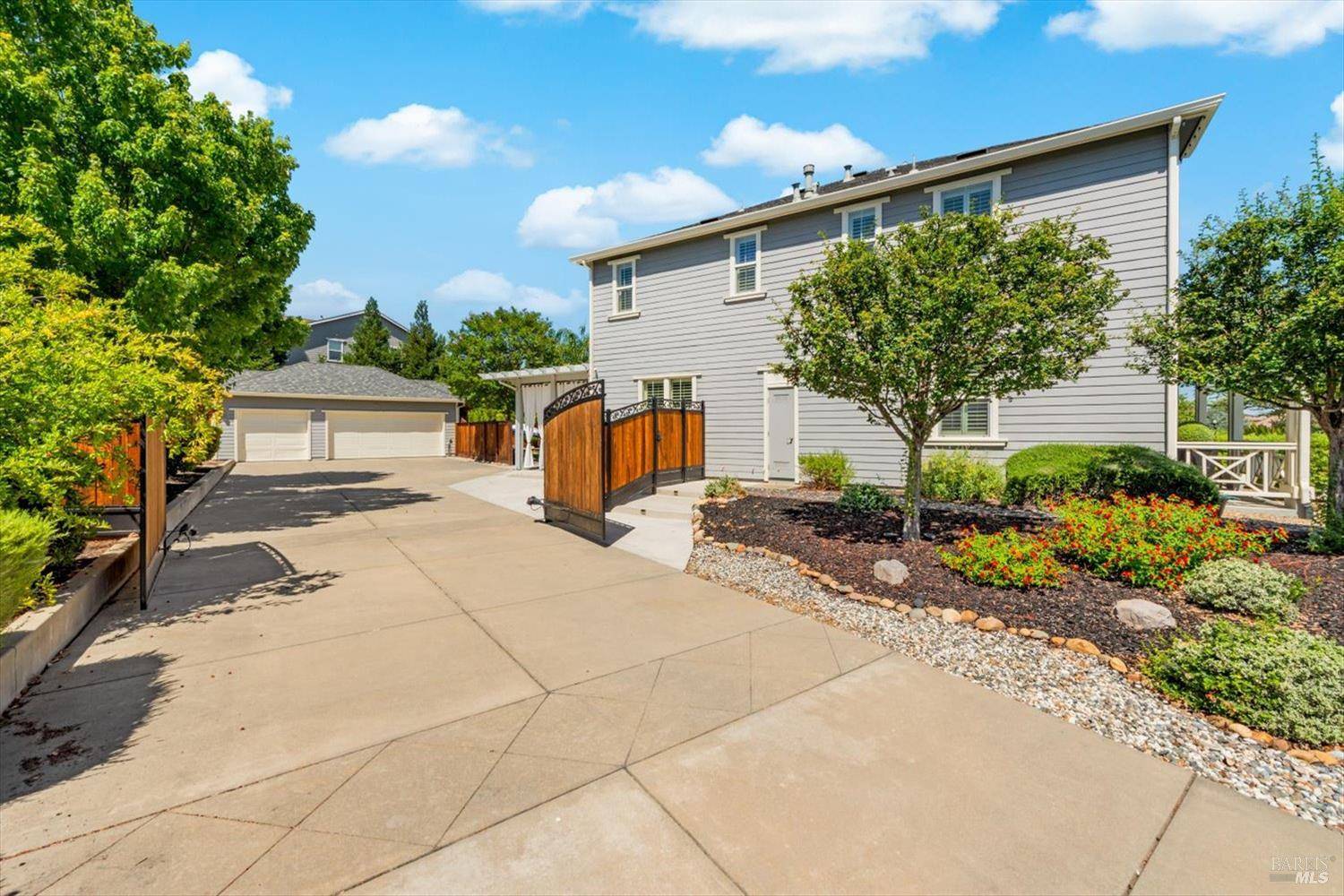 Vacaville, CA 95688,466 Peacock WAY