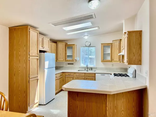 Willits, CA 95490,10755 Mobile Village WAY 69