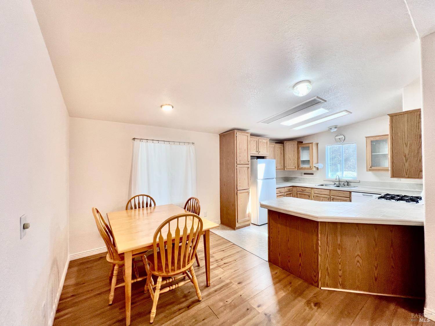 Willits, CA 95490,10755 Mobile Village WAY 69