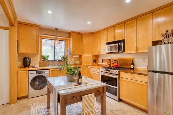 Glen Ellen, CA 95442,4151 Wake Robin DR