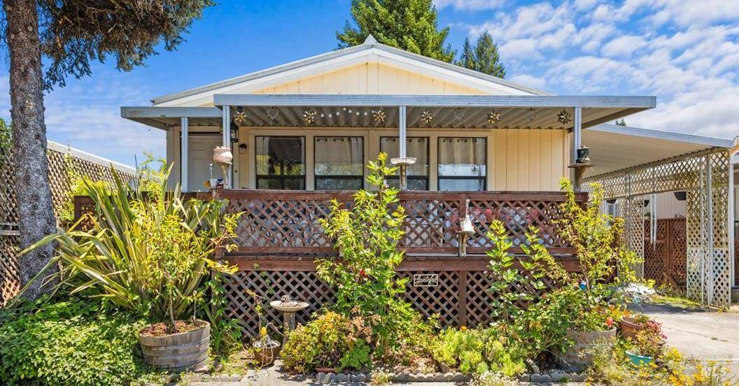 8800 Green Valley RD 15, Sebastopol, CA 95472