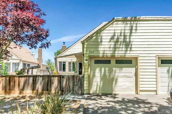 Santa Rosa, CA 95403,1569 Yardley ST