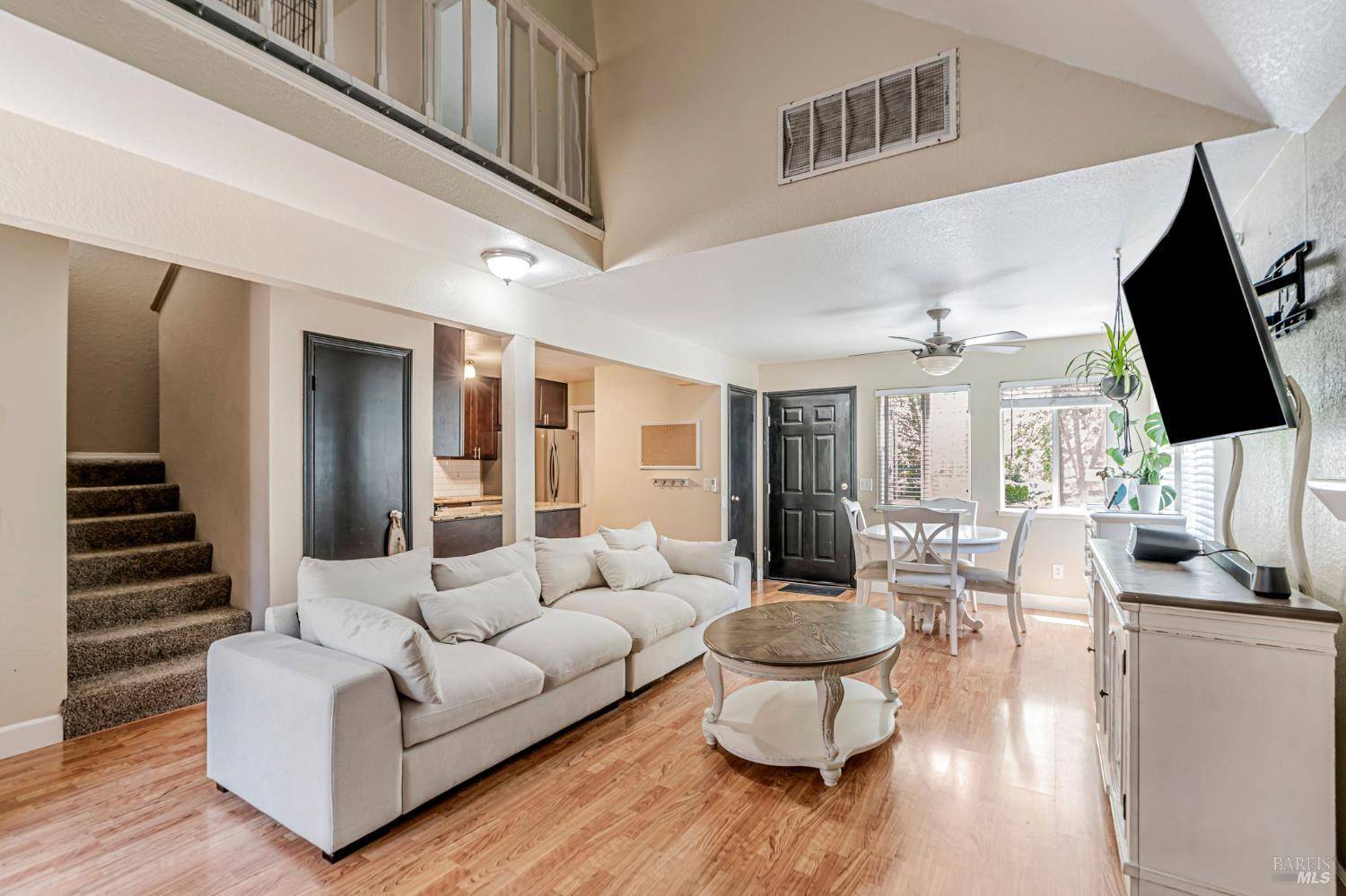 Santa Rosa, CA 95403,1569 Yardley ST